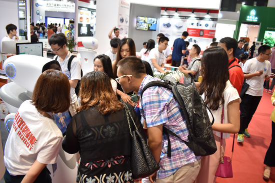 服务机器人生产企业应该关注哪些领域?看完这个就明白了